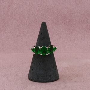 sterling silver oval-cut green cz ring size 5